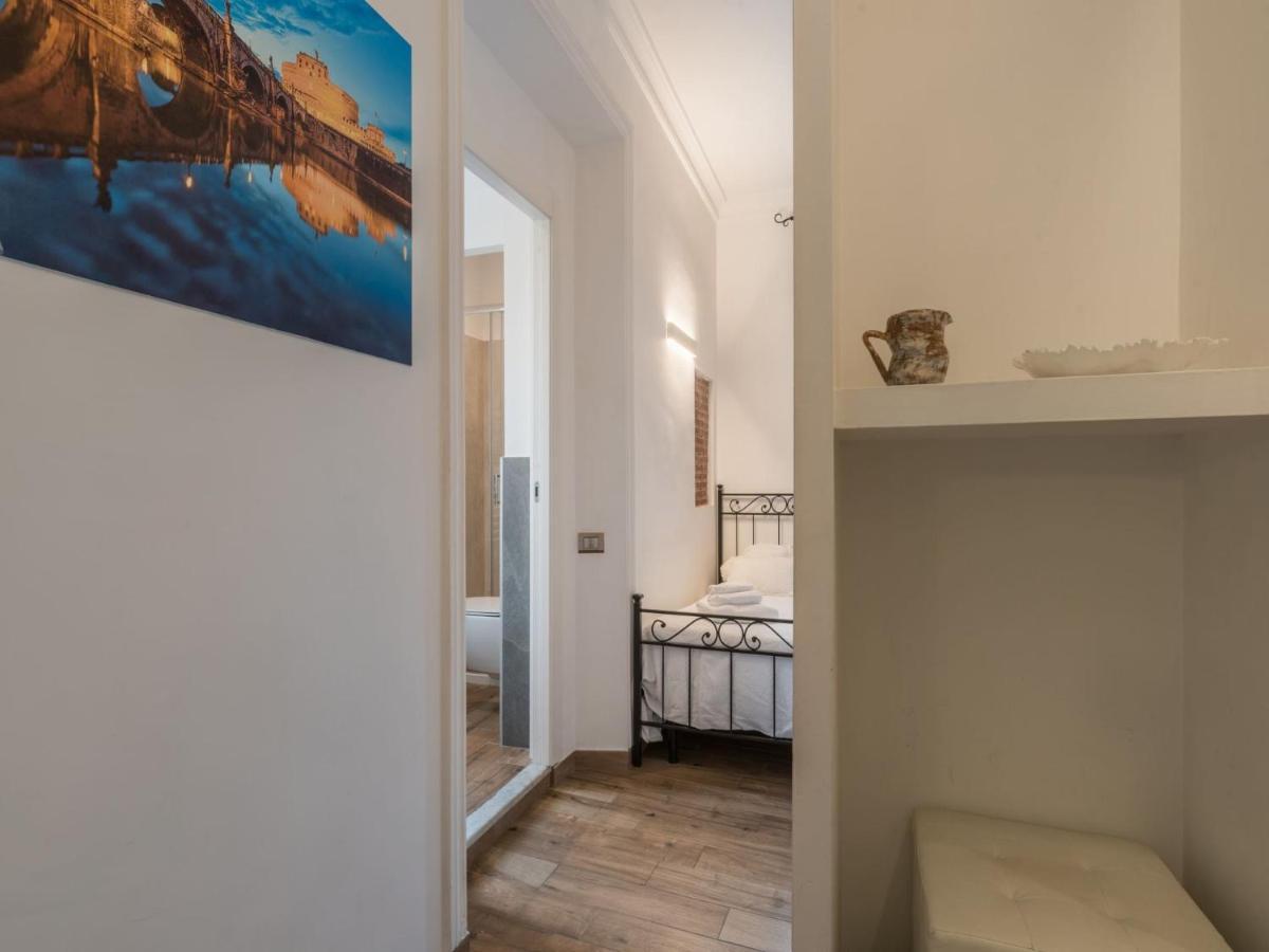 The Best Rent - Elegant Three-Bedroom Apartment A Few Steps From Fontana Di Trevi Ngoại thất bức ảnh