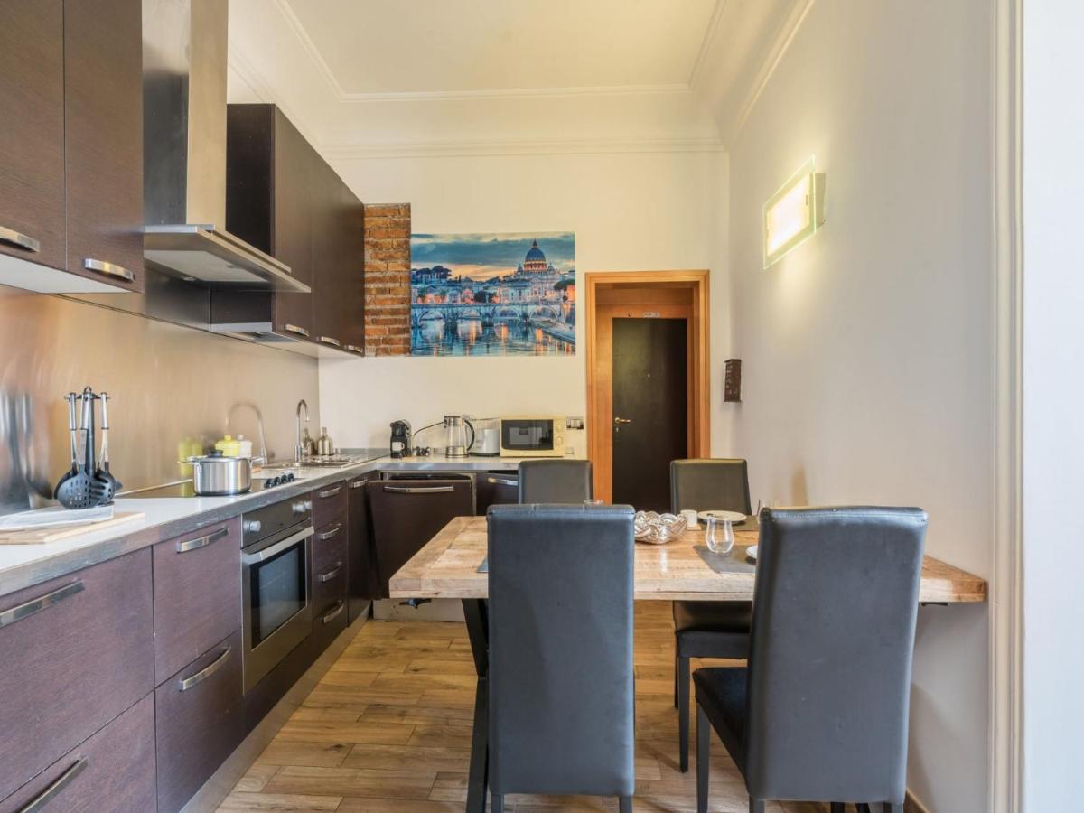 The Best Rent - Elegant Three-Bedroom Apartment A Few Steps From Fontana Di Trevi Ngoại thất bức ảnh
